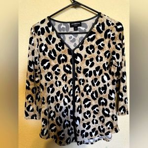 $15 Liz Clairborne cheetah print midsleeve blouse (seize SMALL petite)